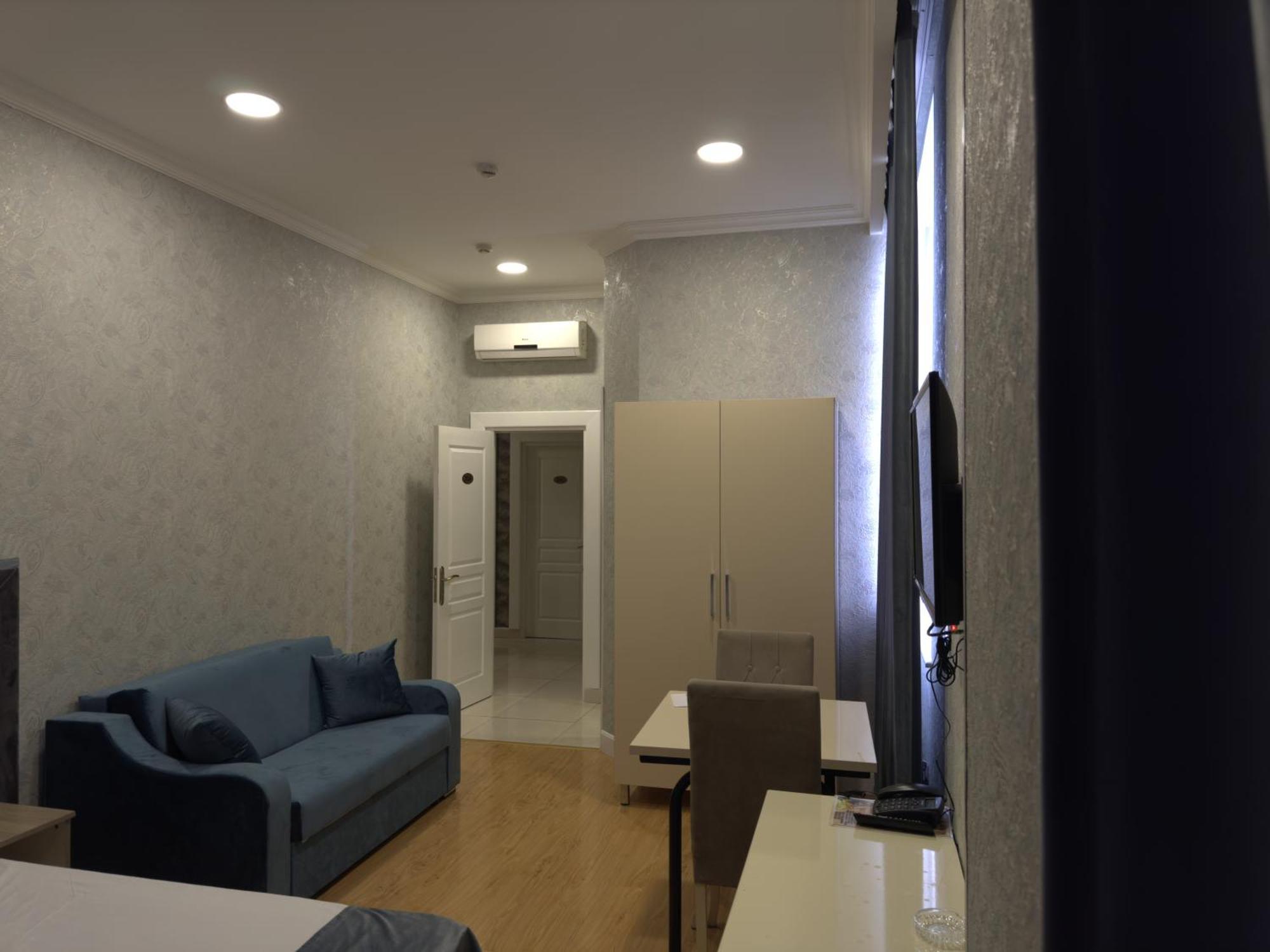 Eleon Hotel Bakoe Buitenkant foto