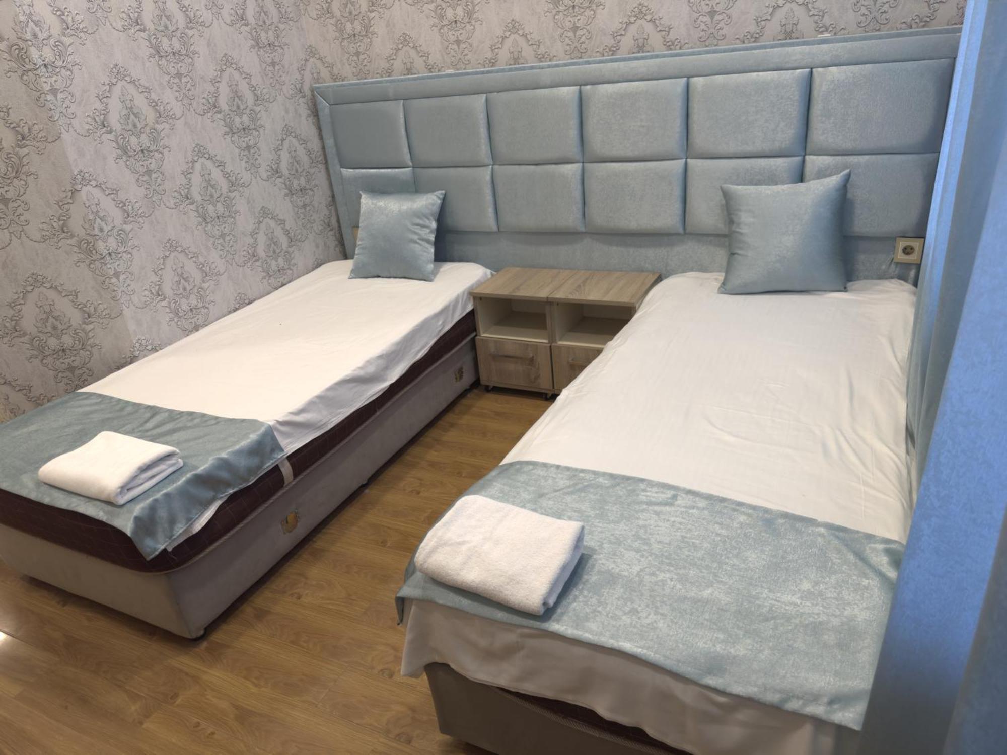 Eleon Hotel Bakoe Buitenkant foto