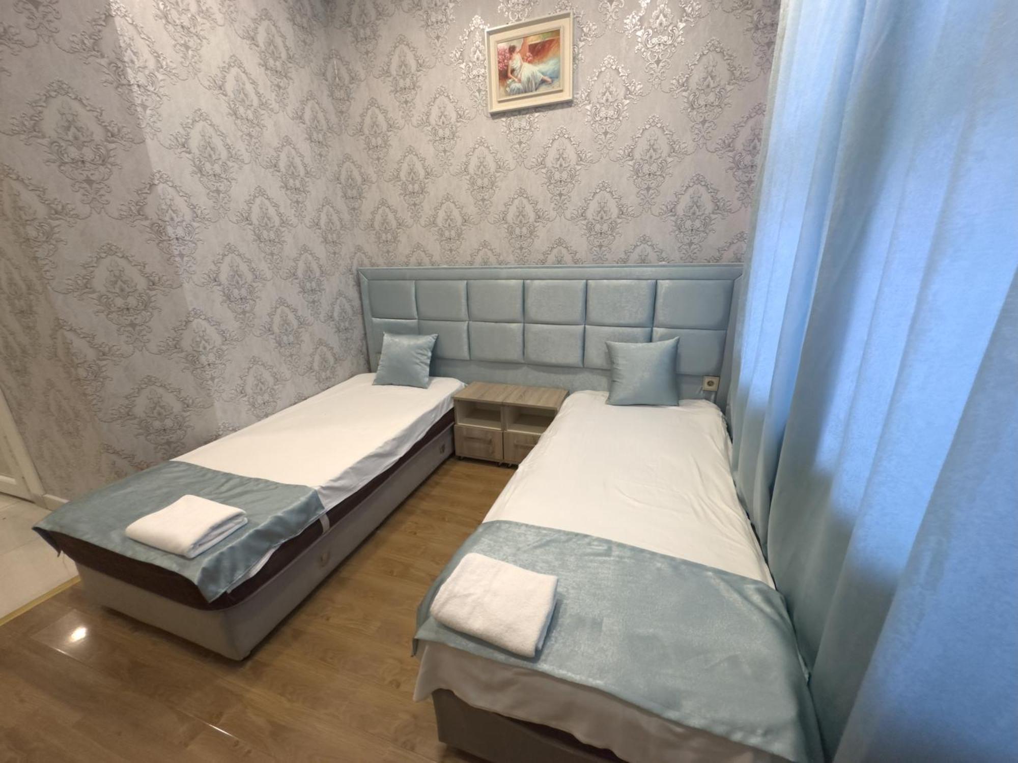 Eleon Hotel Bakoe Buitenkant foto